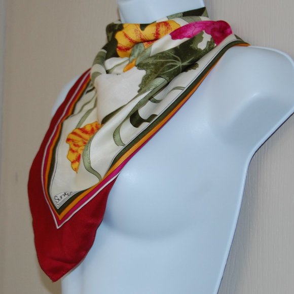 SunKgungSa Vintage Floral Butterfly Silk Scarf - Picture 2 of 8